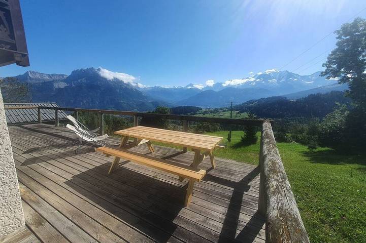 Chalet für 10 Personen, mit Garten und Balkon - 1