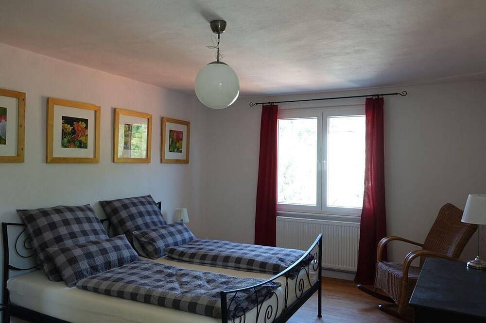 Ganze Wohnung, Ferienwohnung Bambi - Haus am Lindenbaum in Dernbach, Südliche Weinstraße