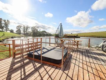 Lodge for 7 People in Clifton upon Teme, Worcestershire, Photo 2