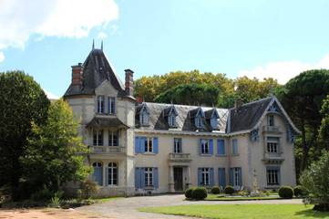 Maison d’hôte pour 3 personnes, avec piscine ainsi que vue et jardin, adapté aux familles à Puch-d'Agenais