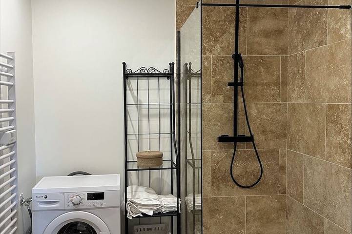 Gîte pour 4 personnes, avec jacuzzi à Lussac - 4