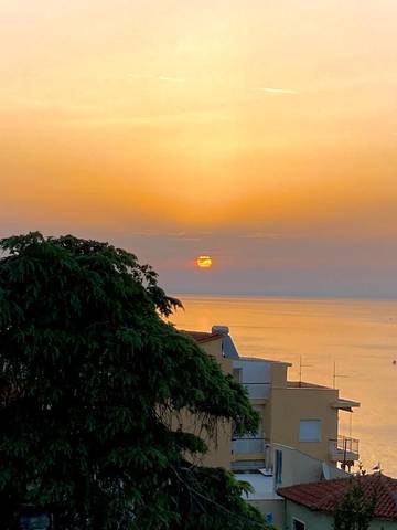 Gîte pour 4 personnes, avec balcon et vue à Kavala