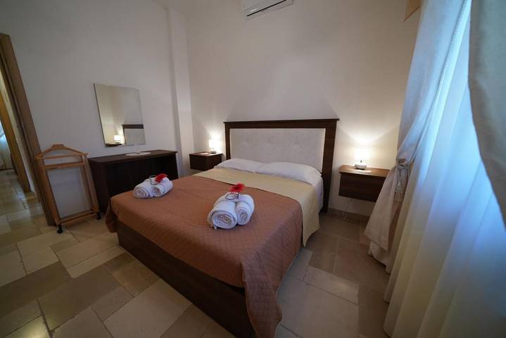 Location de vacances pour 3 personnes, avec piscine ainsi que jardin et vue à Ostuni - 3