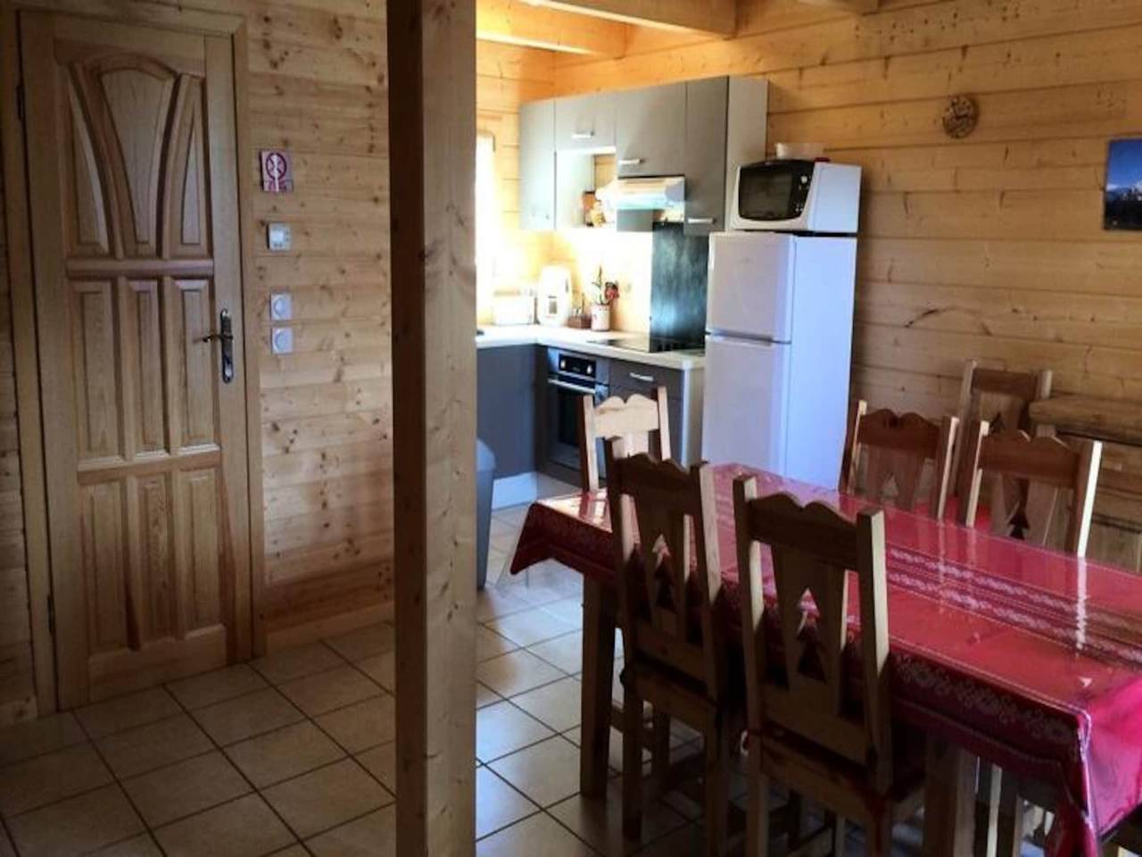 Entire apartment, Chalets Des Aiguilles in Réallon, Écrins National Park