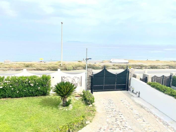 B&b per 3 persone, con Balcone e Terrazza a Barcellona Pozzo di Gotto