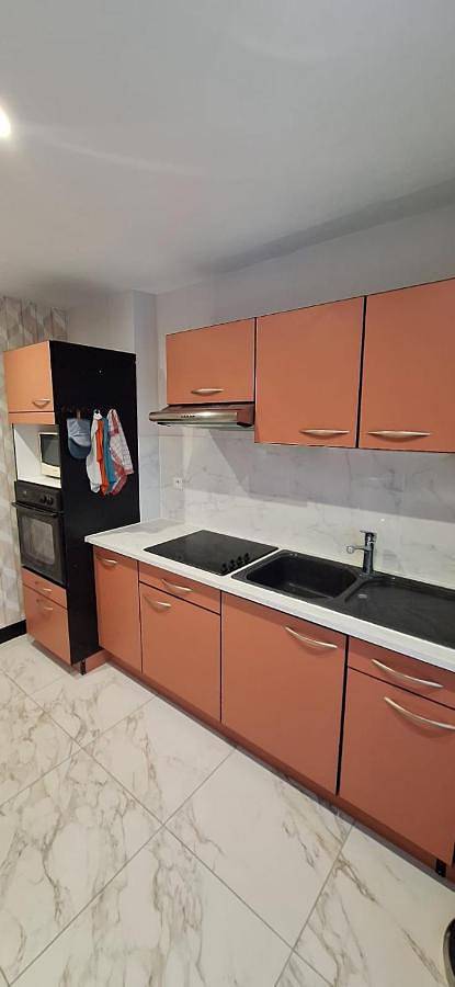 Gîte pour 8 personnes, avec vue à Égliseneuve-d'Entraigues - 3