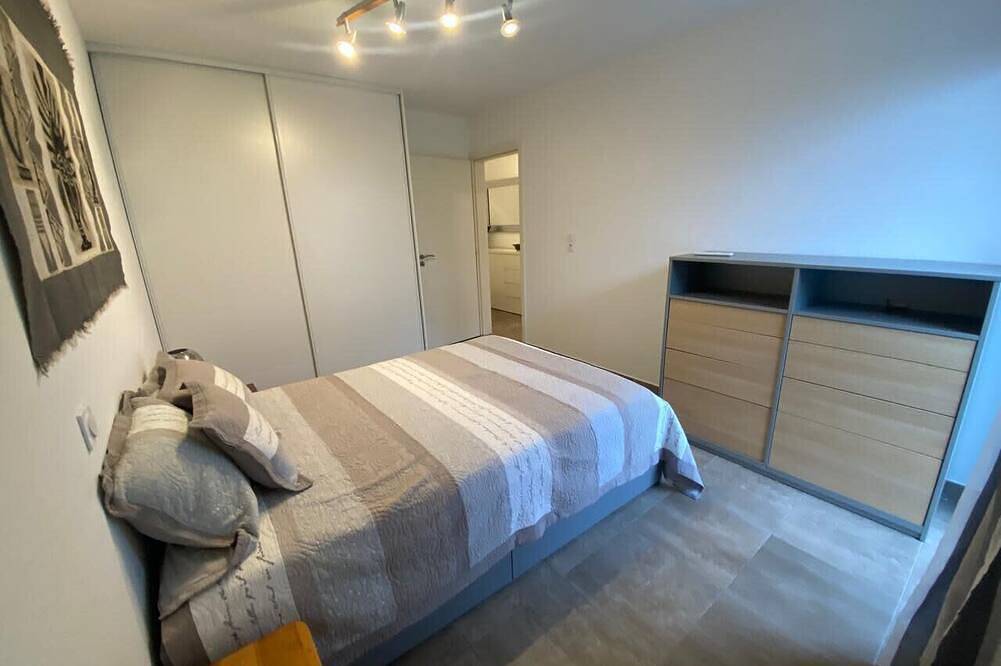 Ganze Wohnung, Apartment with Pool and Terrace in Montpellier in Port Marianne, Montpellier