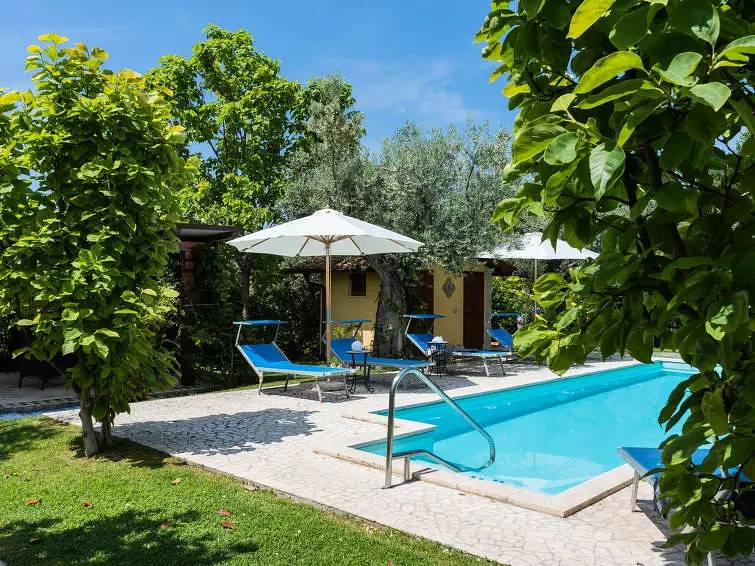 Villa per 6 Persone in Fara in Sabina, Provincia di Rieti
