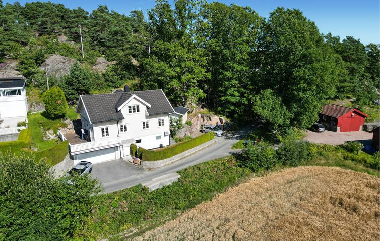 Ferienhaus für 8 Personen, mit Terrasse und Garten in Grimstad - 3
