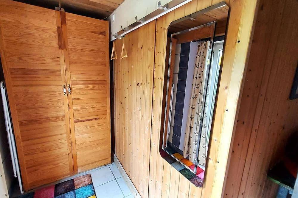 Vacation home Julchen - in the garden, with barbecue area and carport - Holiday home Julchen: in Samtens, Ruegen