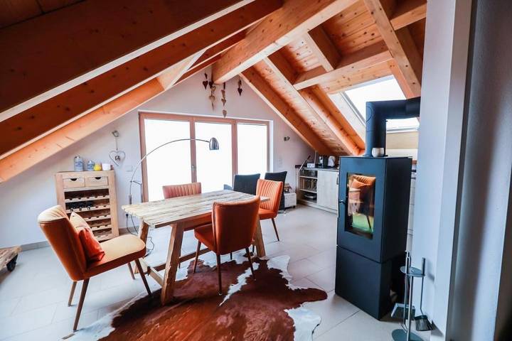 Ferienwohnung für 4 Personen, mit Balkon und Sauna sowie Seeblick und Ausblick beim Oktoberfest - 3