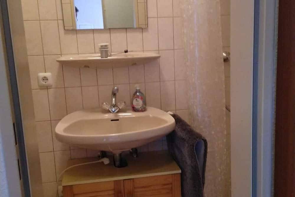 Ganze Wohnung, Kleine Ferienwohnung in Altenkirchen (Westerwald), Altenkirchen & Umgebung