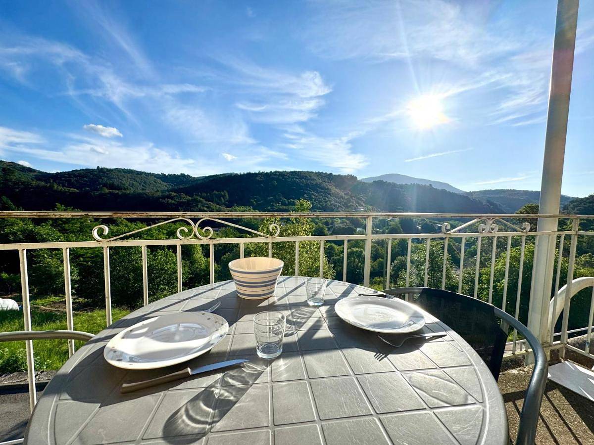 Appartement entier, La Vallée Appartement 31 - Thermes Neyras les Bains in Neyrac les Bains, Meyras