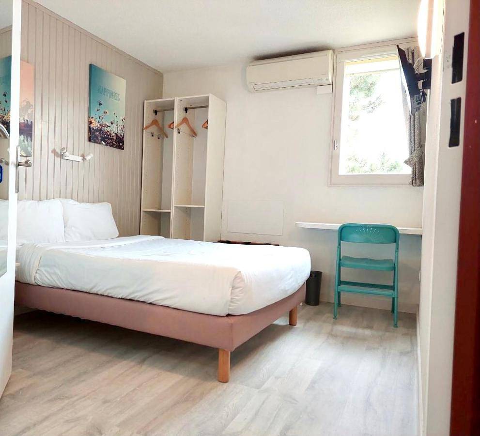 Triple Room in Le Sequestre, Région d'Albi