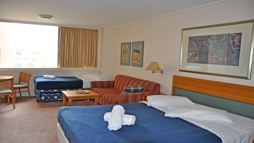Holiday rental for 3 people, with pool and sauna as well as hot tub in Australia