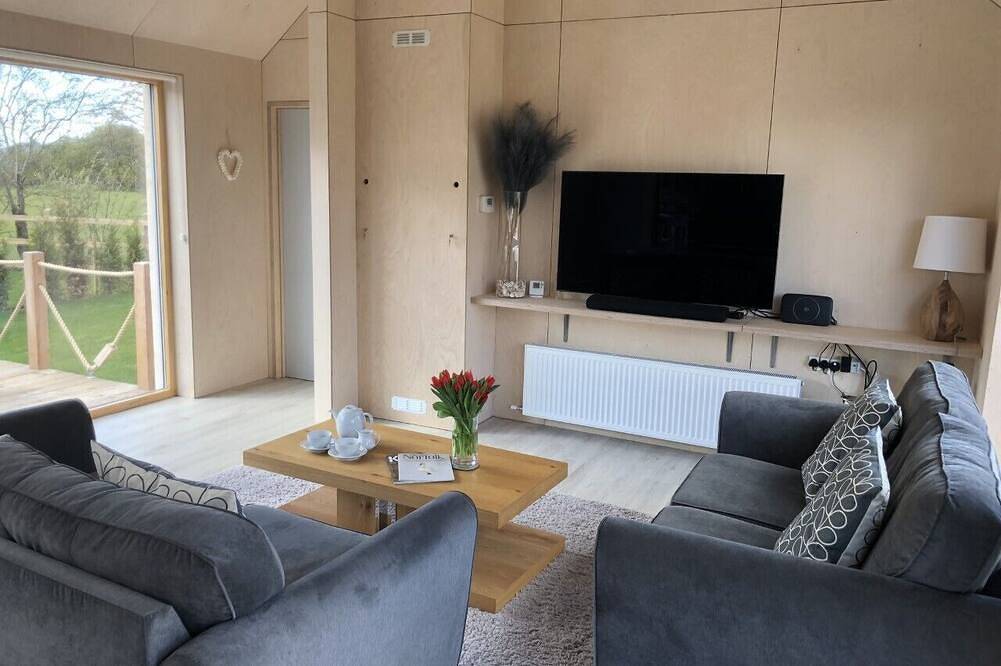 Luxury Timber Clad Eco-Lodge 5 miles from the Norfolk Heritage Coast in Docking, Norfolk