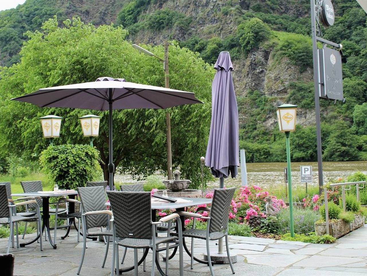 Ganze Ferienwohnung, Café-Weinhaus Alt Reinsport - Ferienwohnung Juwel der Mosel in Piesport, Bernkastel-Kues & Umgebung