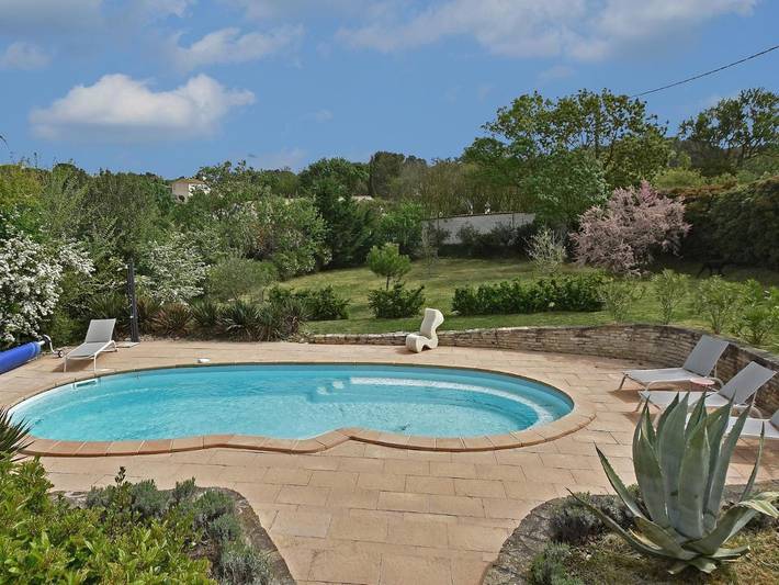 Location de vacances pour 7 personnes, avec piscine ainsi que jardin et terrasse à Malves-en-Minervois - 2
