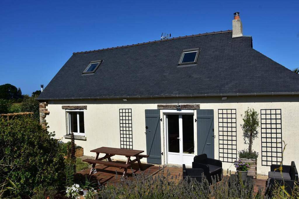 Two-Bedroom House in Saint-Jean-du-Doigt, Ceinture Dorée