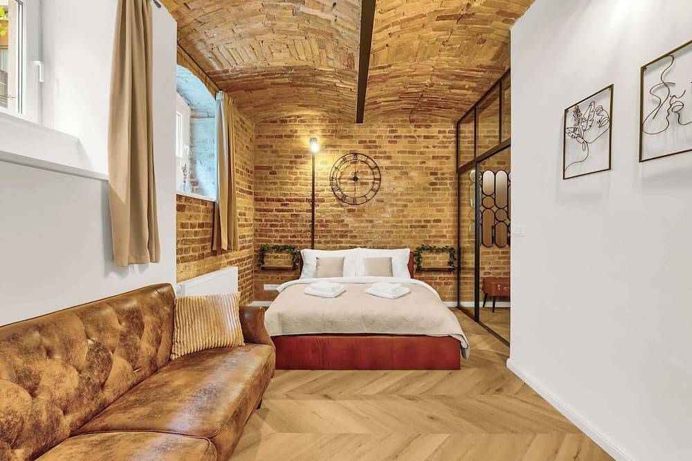 Entire apartment, The Magnificent Urban Hideaway in Bratislava, Bratislava region