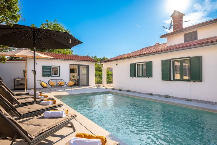Villa für 6 Personen, mit Terrasse und Pool in Labin - 3