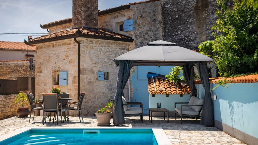 Villa für 4 Personen, mit Garten und Terrasse - 1