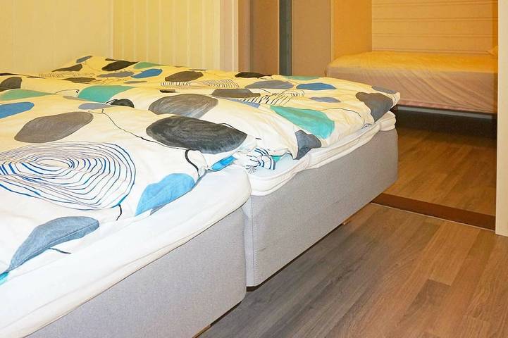 Ferienhaus für 4 Personen, mit Terrasse in Austrheim - 2