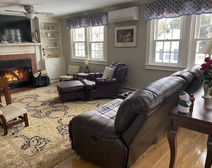 Vacation rental for 12 people, with yard in Chautauqua Lake