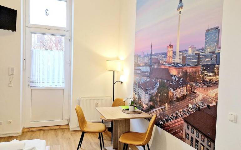 Ferienwohnung für 2 Personen, mit Terrasse in Neukölln Berlin