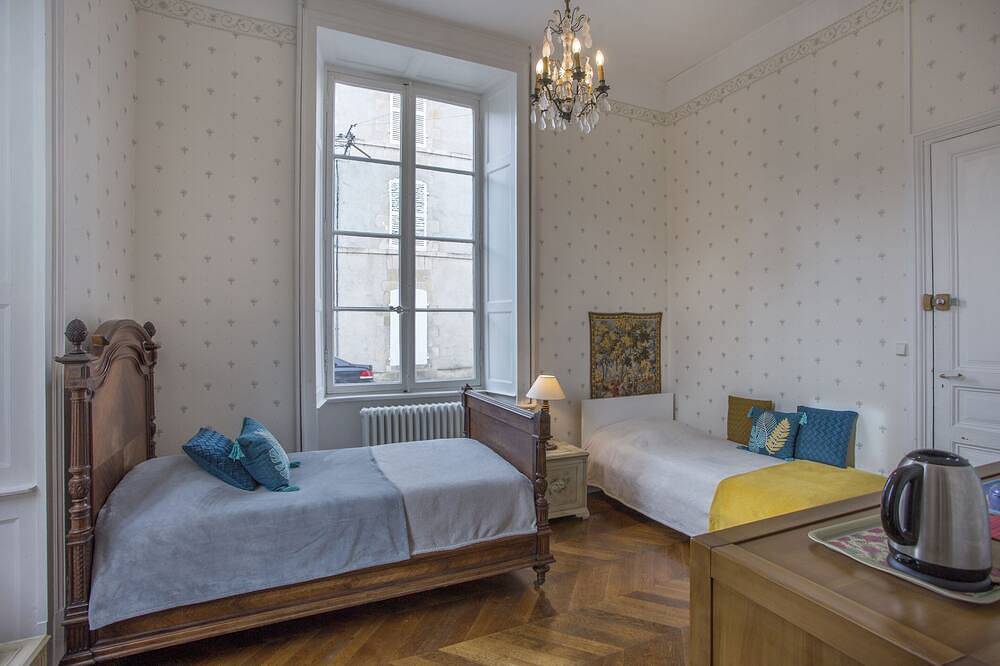 Suite familiale Belle Epoque in Fontenay-le-Comte