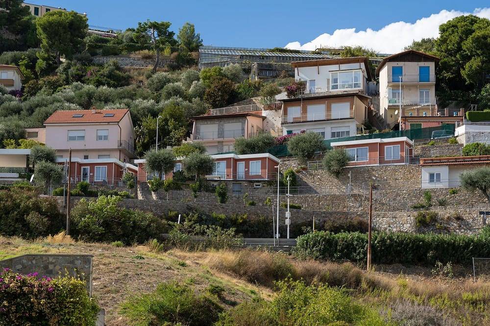 Passiflora (Slr400) by Interhome in San Lorenzo al Mare, Riviera di Ponente