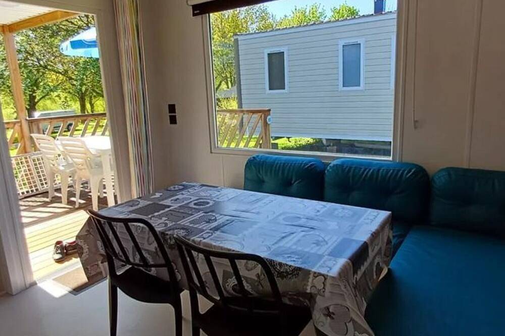 Mobilheim für 4 Pers mit Terrasse in Langogne, Zentralmassiv