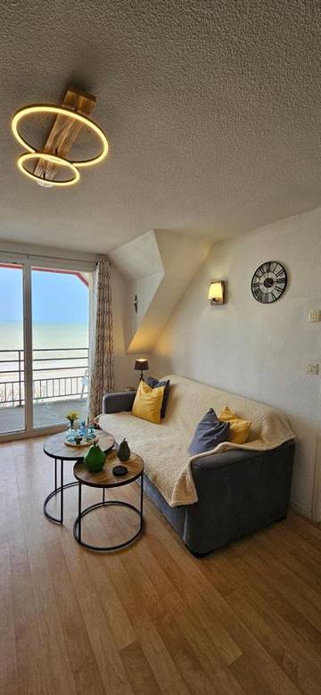 Gîte pour 6 personnes, avec terrasse ainsi que piscine et vue, animaux acceptés dans Casino de Cayeux