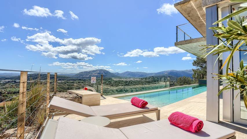 Villa für 7 Personen, mit Balkon und Terrasse in Pollença - 2