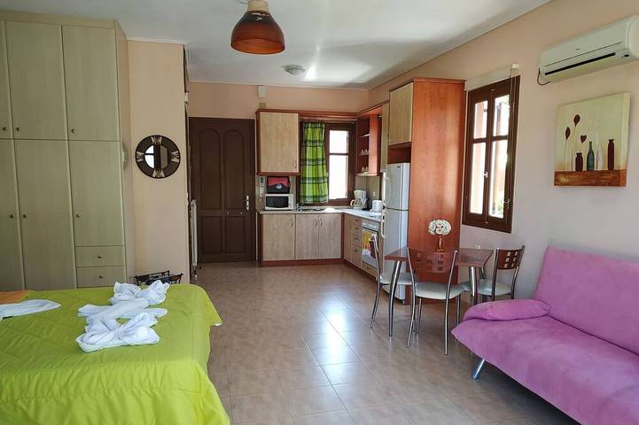 Ferienhaus für 2 Personen, mit Balkon und Garten in Petra (Griechenland) - 2