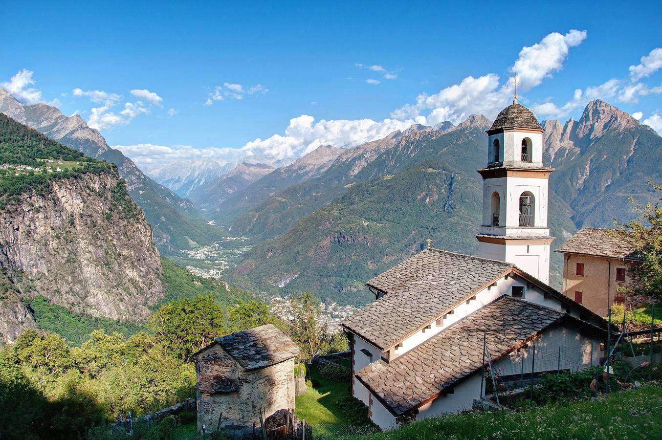 Casa vacanze "Sweet Somma Mountain Lodge" con vista sulle montagne, giardino privato e Wi-Fi in San Giacomo Filippo, Valtellina