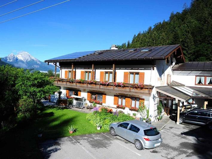 BnB für 4 Personen, mit Terrasse und Garten sowie Ausblick in Berchtesgaden