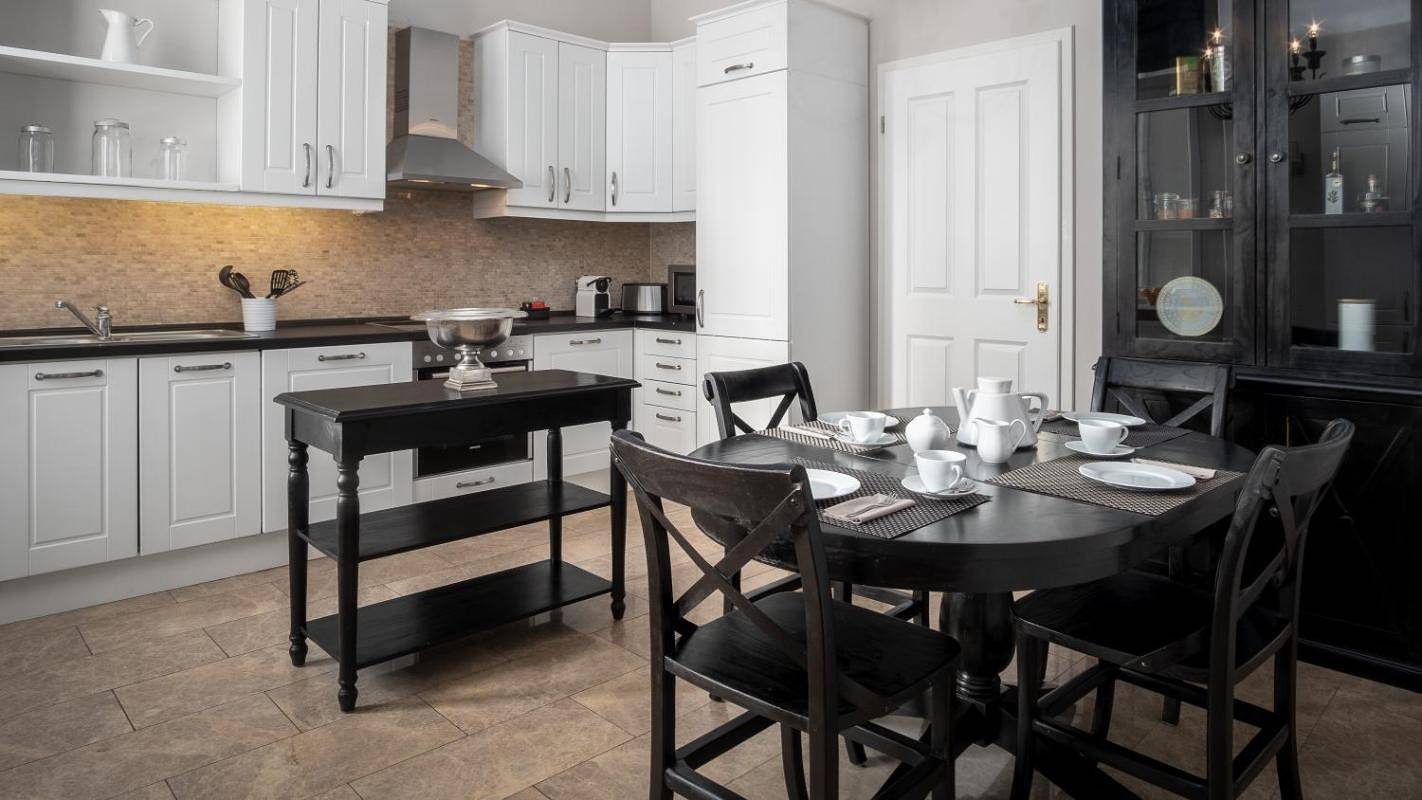 Geheel appartement, Vakantieappartement voor 5 personen met terras in Centrum van Berlijn, Berlijn