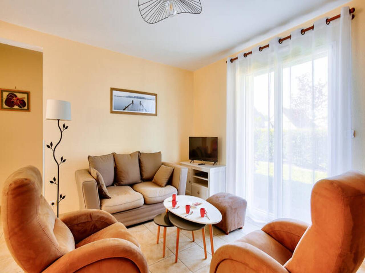 Entire apartment, Apartment in Pleurtuit near Emerald Coast in Pleurtuit, Saint-Malo region