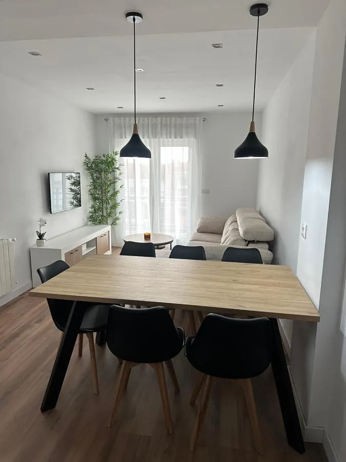 Apartamento de vacaciones para 6 personas, con terraza y vistas - 1