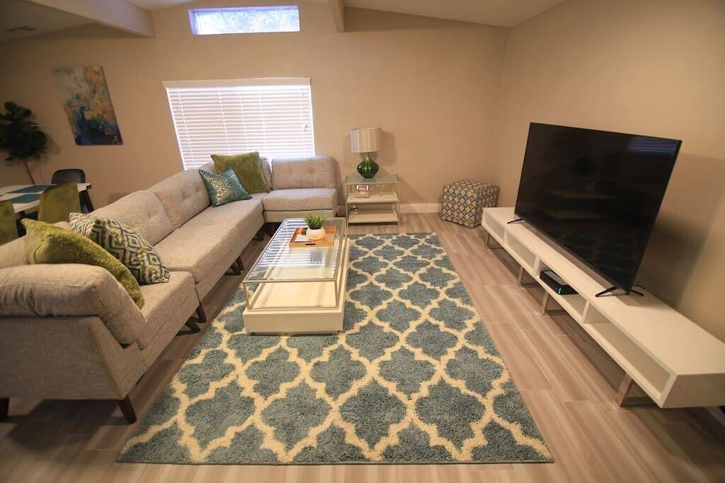 Retro Rad 1 Geschichte in der Nähe von Streifen und Conv. Center! in Winchester (NV), Nevada