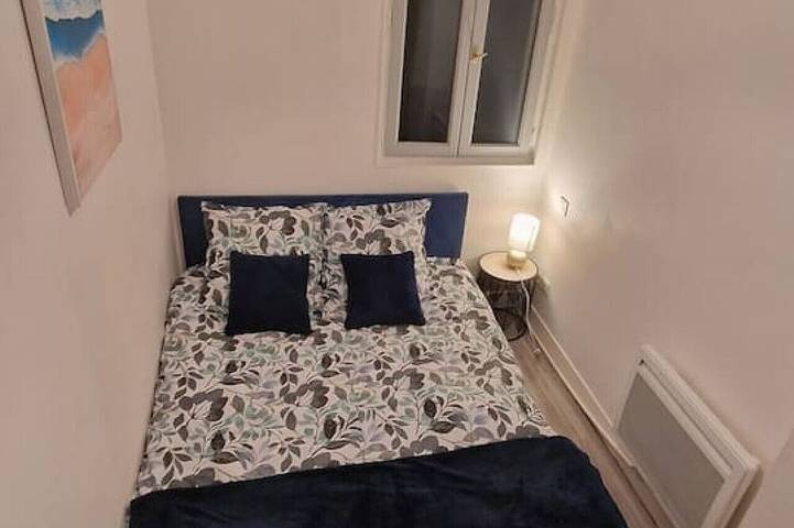 Appartement entier, T1 Lumineux et Jardin Hyper-Centre 5min gare in Évreux, Région d'Évreux