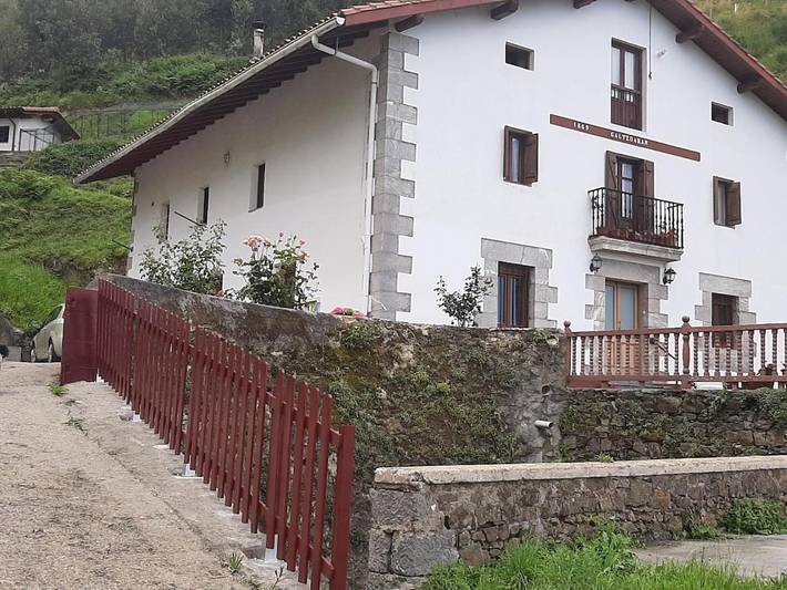 Apartamento de vacaciones para 4 personas, con terraza y piscina - 1