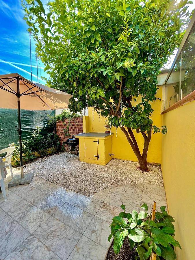 Ferienhaus für 4 Personen, mit Terrasse in Carrara