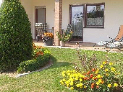 Ferienwohnung für 3 Personen, mit Terrasse und Garten in Haundorf - 2