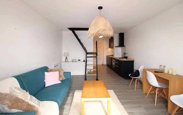 Gîte pour 4 personnes, avec piscine dans Plage Du Pradeau - 3