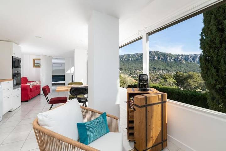 Appartement de vacances pour 2 personnes, avec vue et jardin