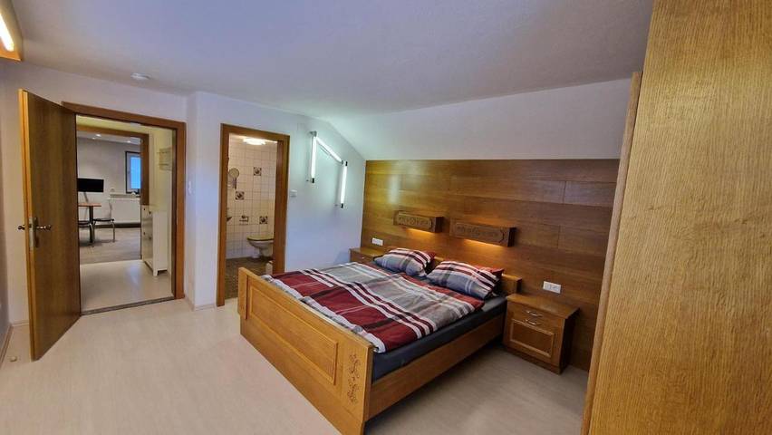 Ferienwohnung für 2 Personen, mit Garten und Balkon sowie Ausblick in Heiterwang - 3