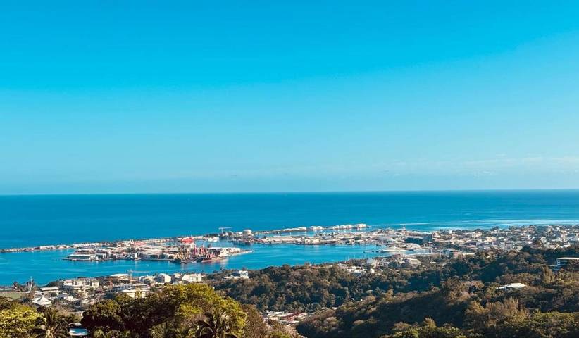 Appartement de vacances pour 2 personnes, avec vue ainsi que terrasse et jardin