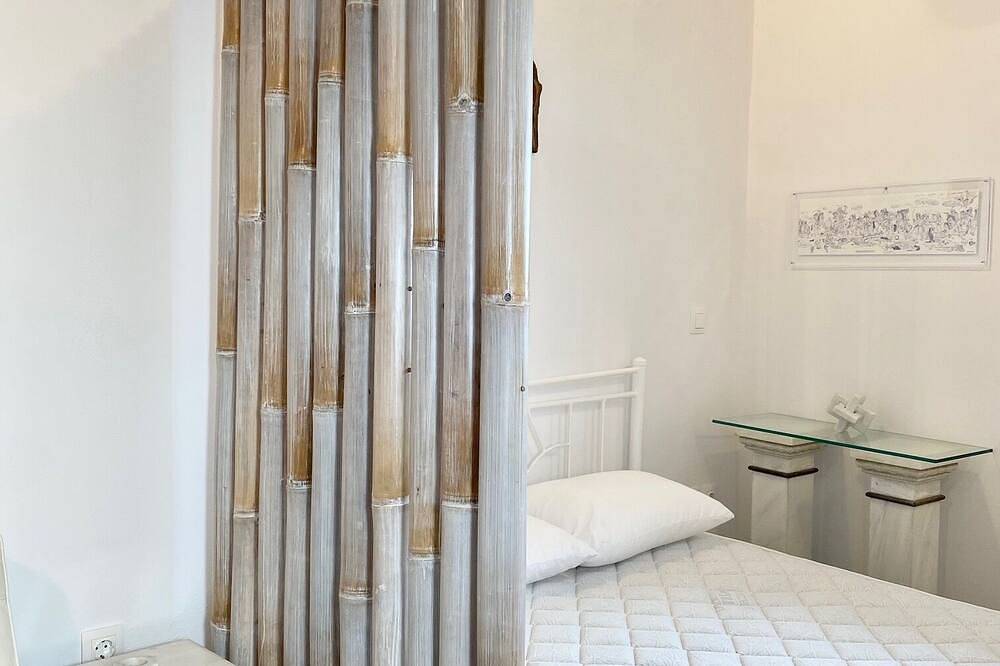 Cyclops House In Chora, Serifos in Cicladi